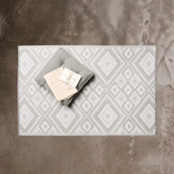 In- & Outdoor-Teppich Ethno L 150 X B 90cm COLOUR CLASH In Grau -Küche Store butlers in and outdoor teppich ethno l 150 x b 90cm colour clash in grau 3