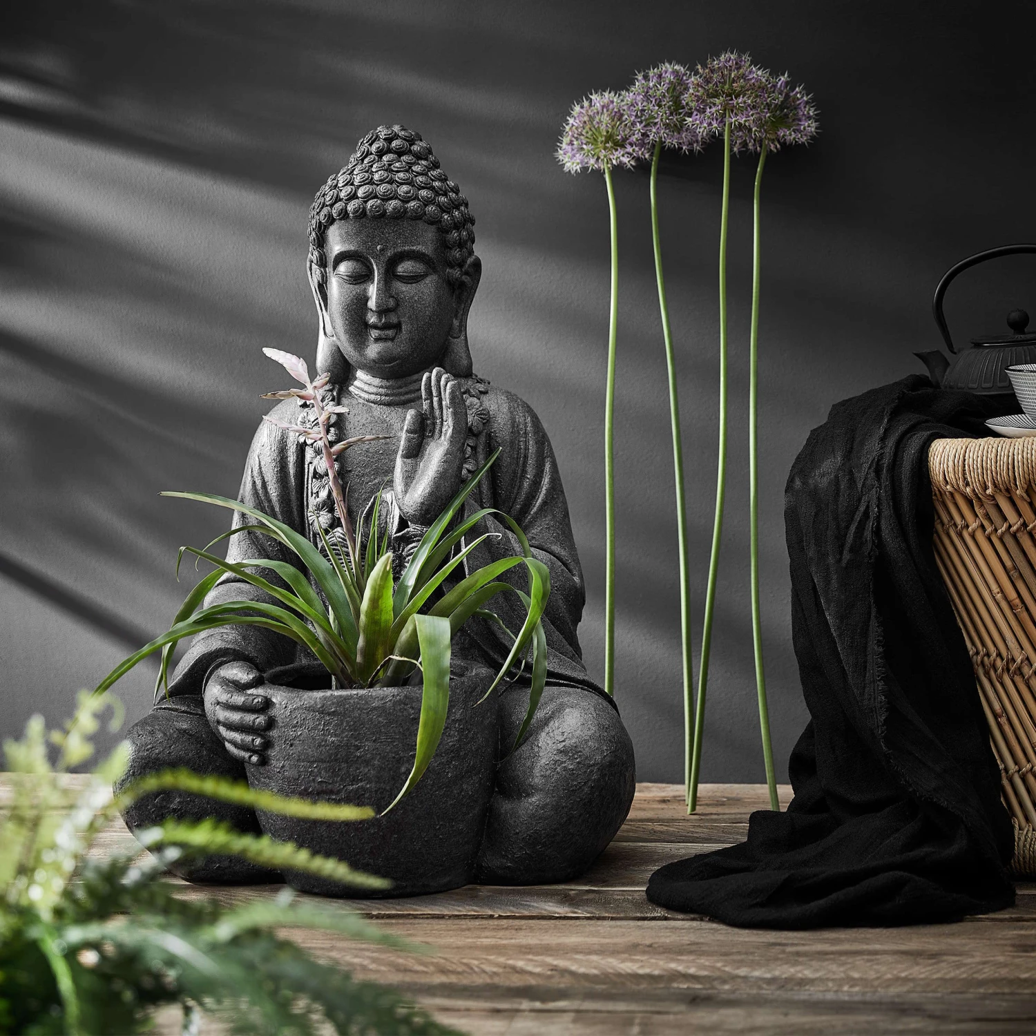 Statue Mit Blumentopf Höhe 69cm BUDDHA In Dunkelgrau 2 Statue Mit Blumentopf Höhe 69cm BUDDHA In Dunkelgrau – Bild 2